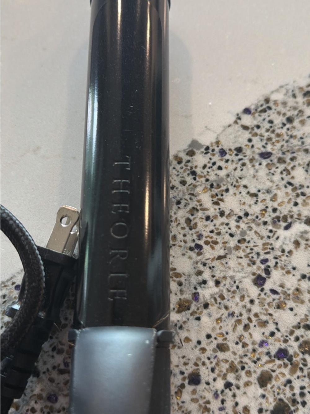 THEORIE Black Ceramic Hair Curling Iron - Sleek Black Styling Iron